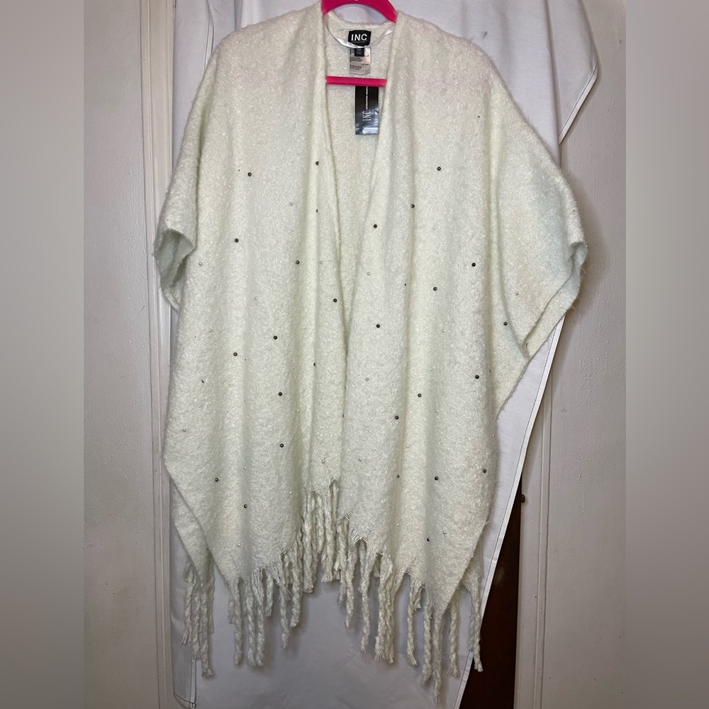 NWT INC International Concepts White Poncho/Shawl w/ Pearls and Fringe Size O/S